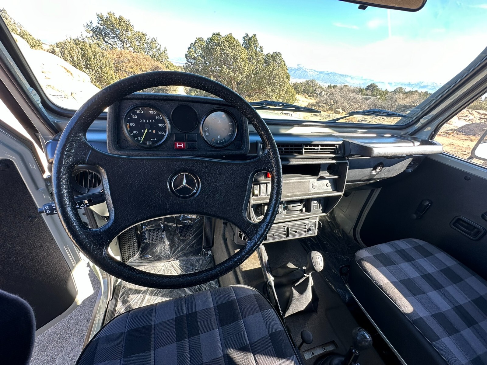 Mercedes-Benz-G-Class-1995-SUV-11