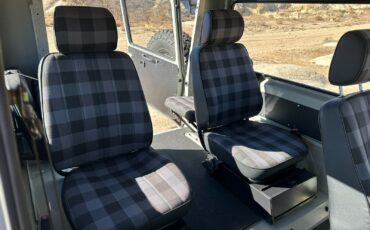 Mercedes-Benz-G-Class-1995-SUV-17