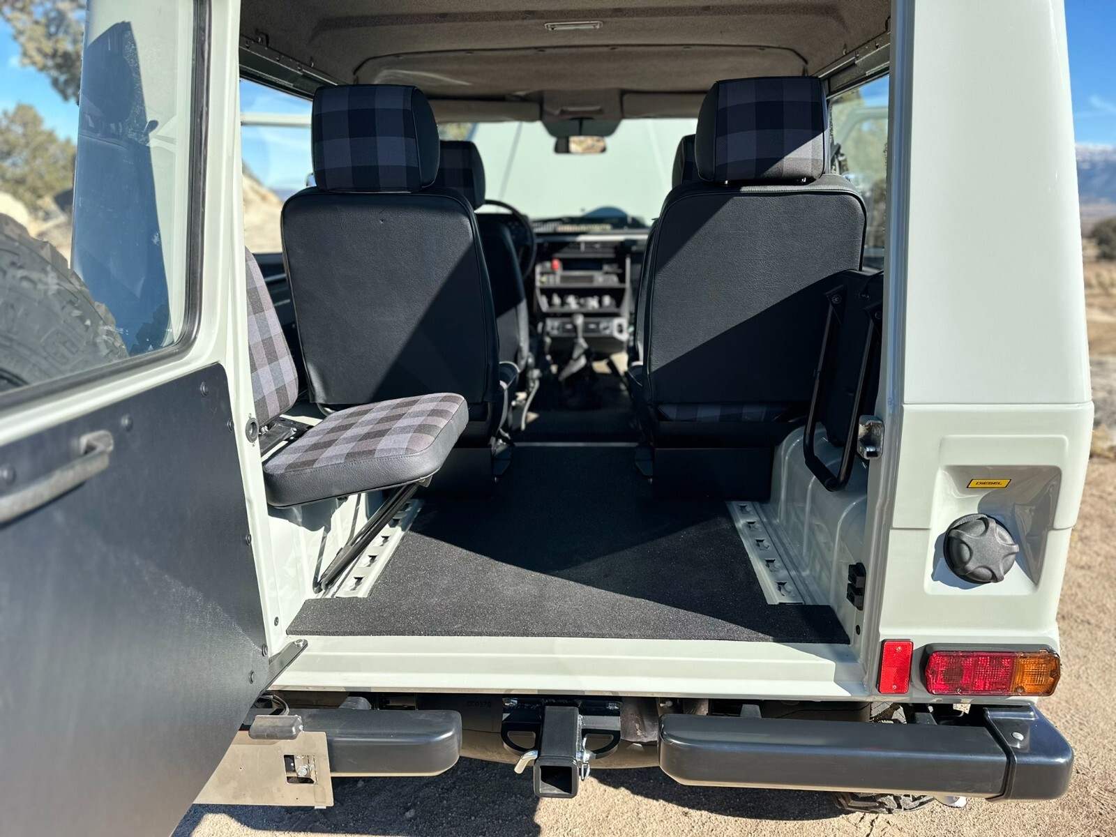 Mercedes-Benz-G-Class-1995-SUV-19