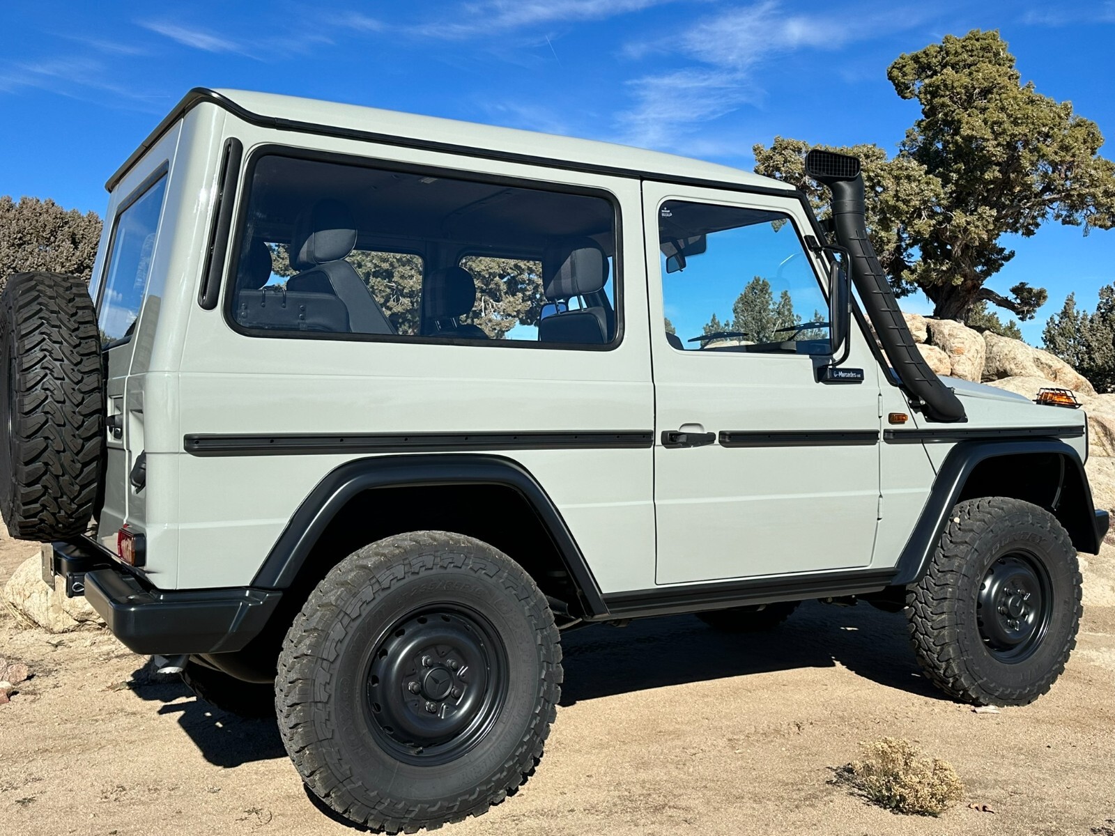 Mercedes-Benz-G-Class-1995-SUV-34