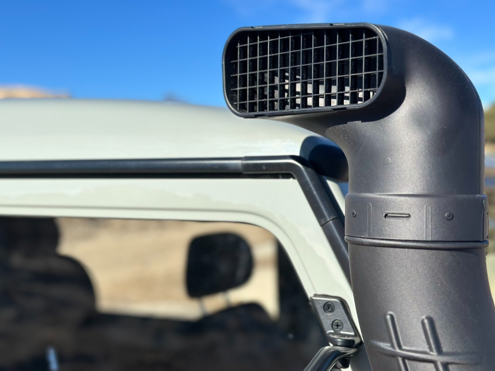 Mercedes-Benz-G-Class-1995-SUV-37