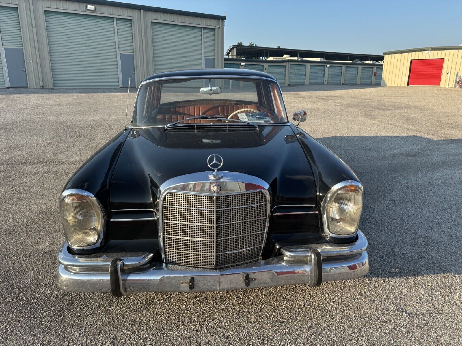Mercedes-Benz-Other-1960-Sedan-2