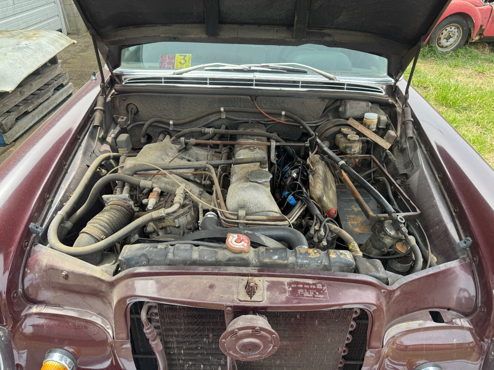 Mercedes-Benz-Other-1968-Sedan-16