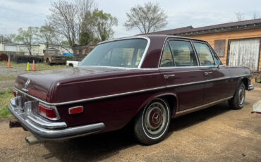 Mercedes-Benz-Other-1968-Sedan-6