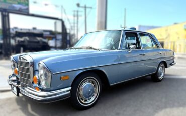 Mercedes-Benz-Other-1972-Sedan-1