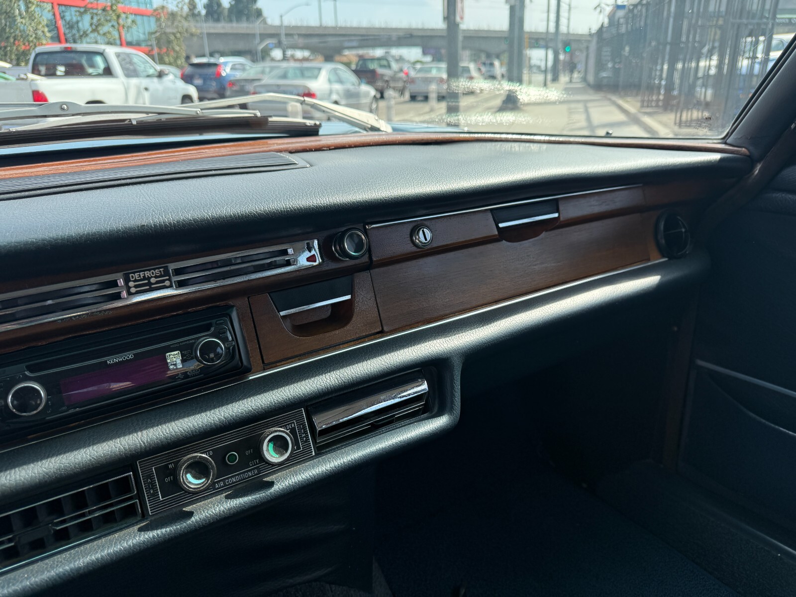Mercedes-Benz-Other-1972-Sedan-18