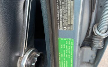 Mercedes-Benz-Other-1972-Sedan-22