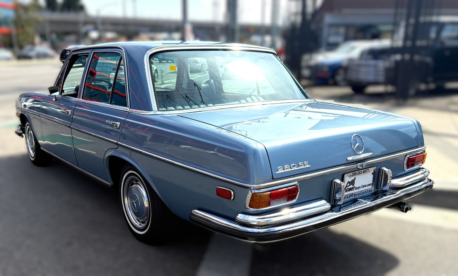 Mercedes-Benz-Other-1972-Sedan-5