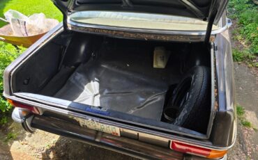 Mercedes-Benz-Other-1973-Sedan-13
