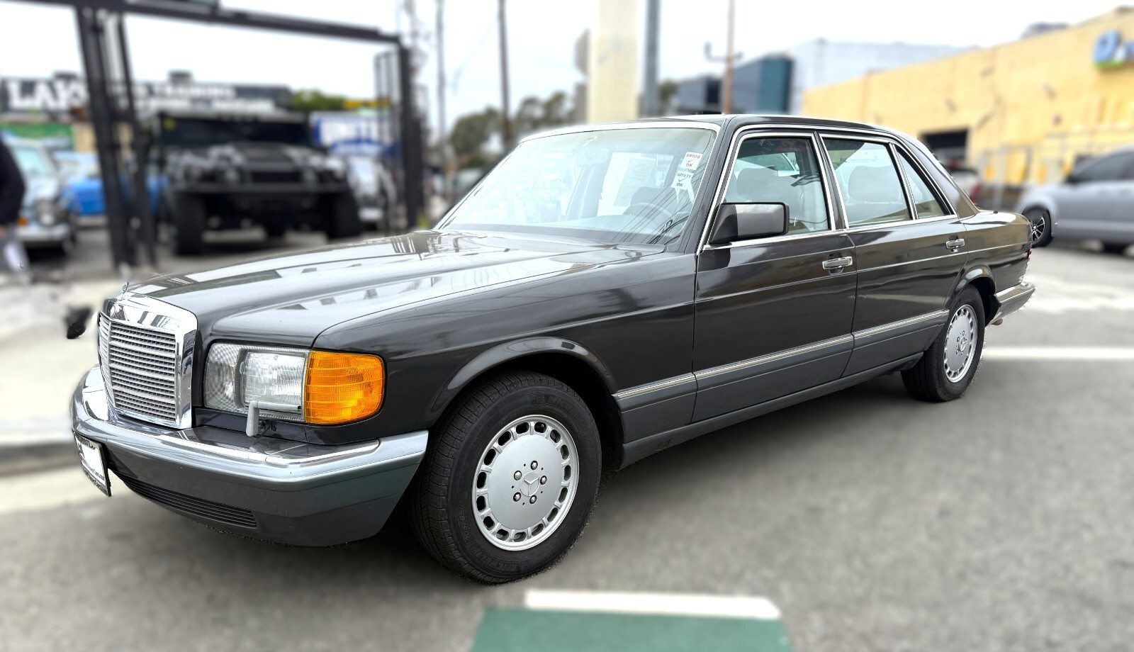 Mercedes-Benz-Other-1989-Sedan-1