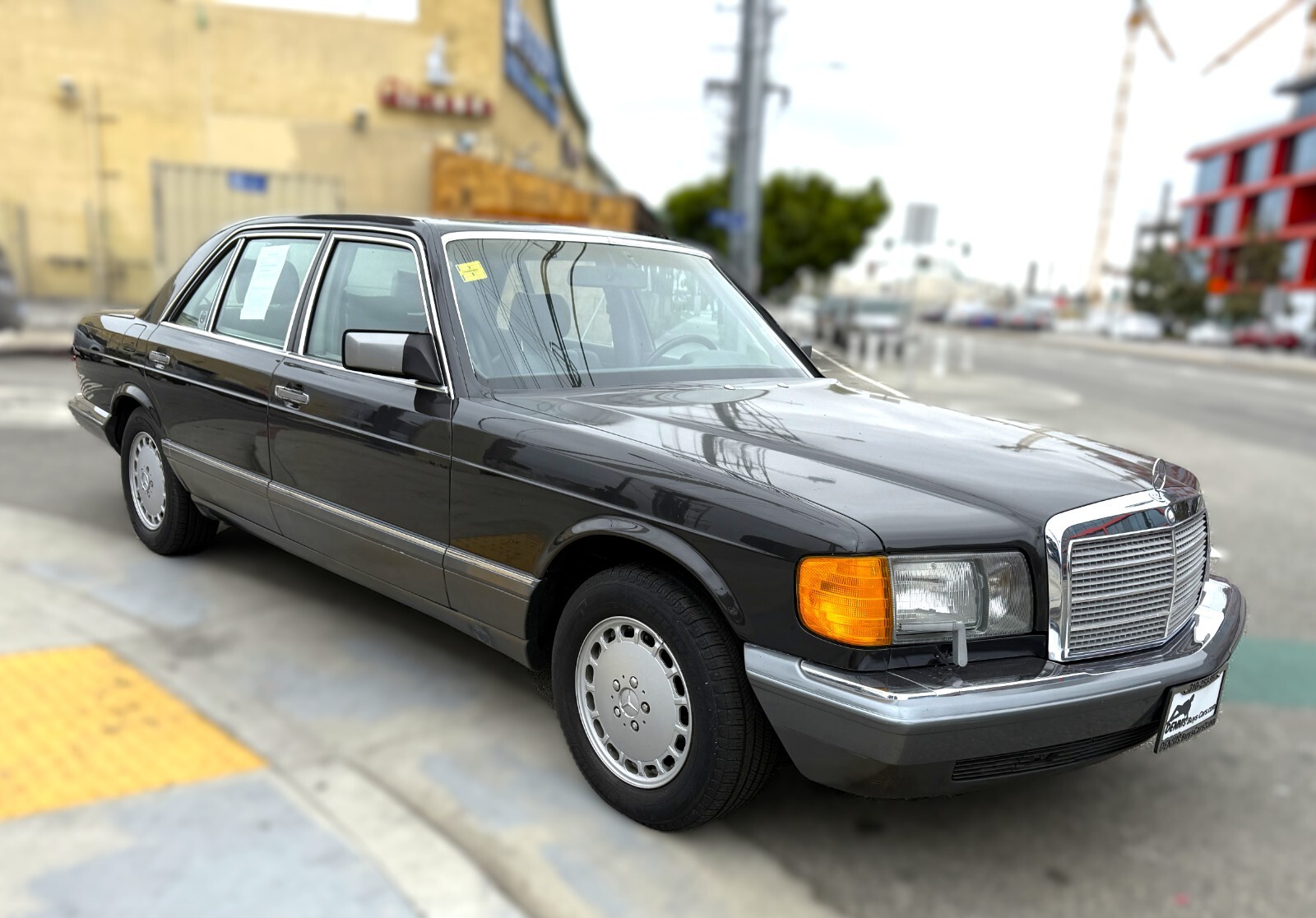 Mercedes-Benz-Other-1989-Sedan-3