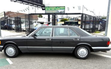 Mercedes-Benz-Other-1989-Sedan