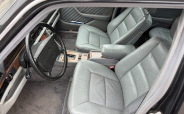 Mercedes-Benz-Other-1989-Sedan-8