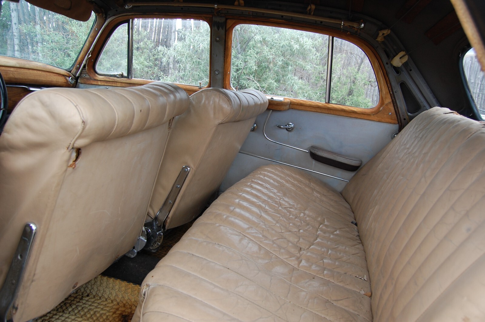 Mercedes-Benz-S-Class-1958-Sedan-5