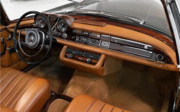 Mercedes-Benz-S-Class-1967-Cabriolet-19
