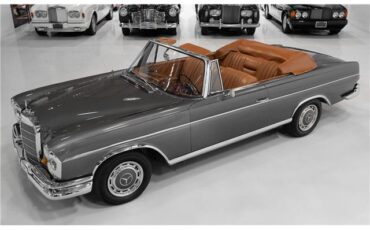 Mercedes-Benz-S-Class-1967-Cabriolet-9