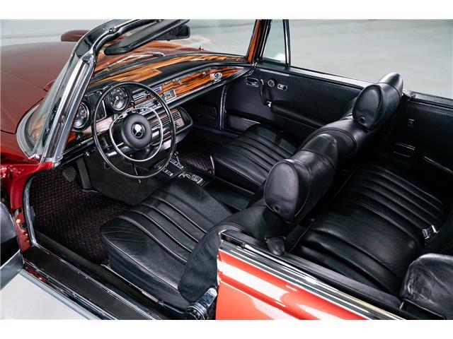 Mercedes-Benz-S-Class-1971-Cabriolet-17
