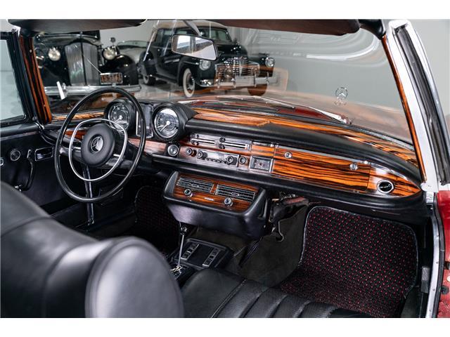Mercedes-Benz-S-Class-1971-Cabriolet-18