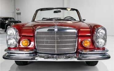 Mercedes-Benz-S-Class-1971-Cabriolet-3