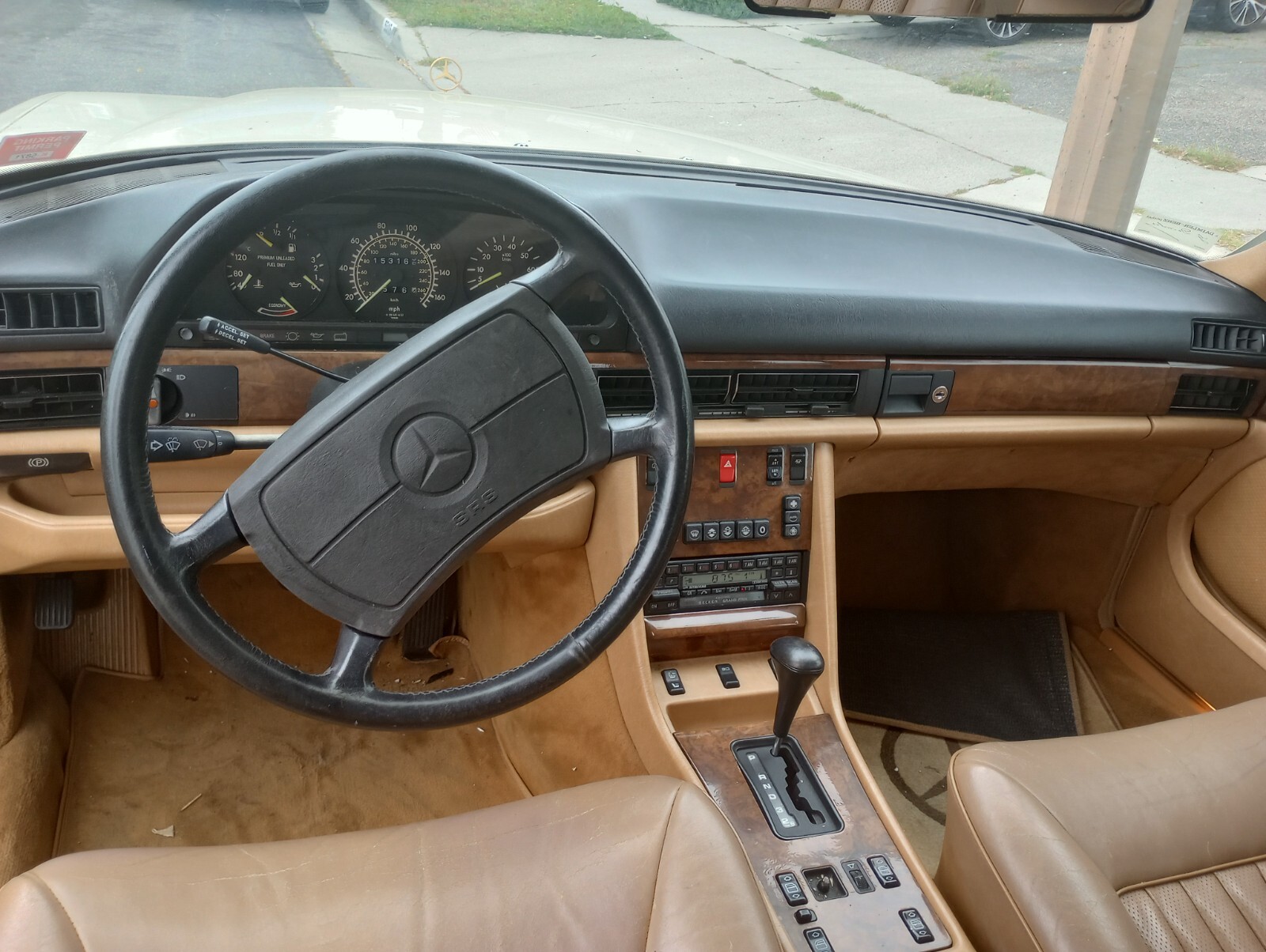 Mercedes-Benz-S-Class-1987-Sedan-10