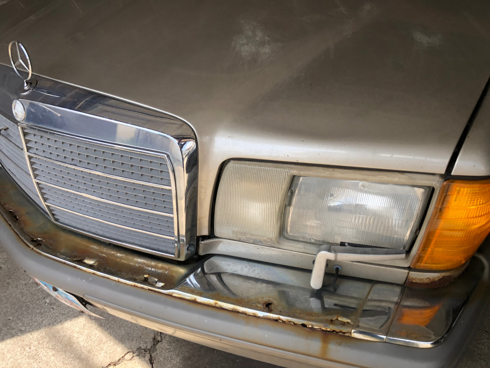 Mercedes-Benz-S-Class-1989-Sedan-1