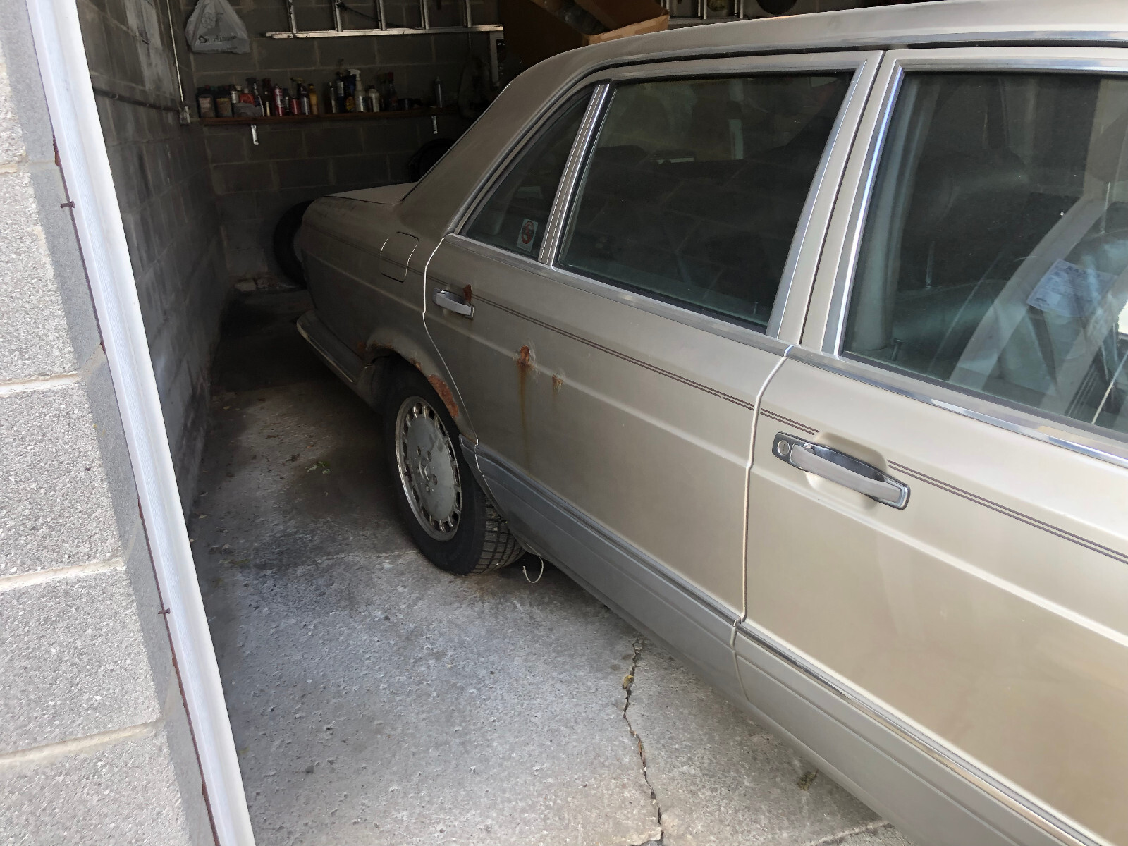 Mercedes-Benz-S-Class-1989-Sedan-6
