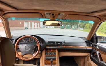 Mercedes-Benz-S-Class-1993-Sedan-11