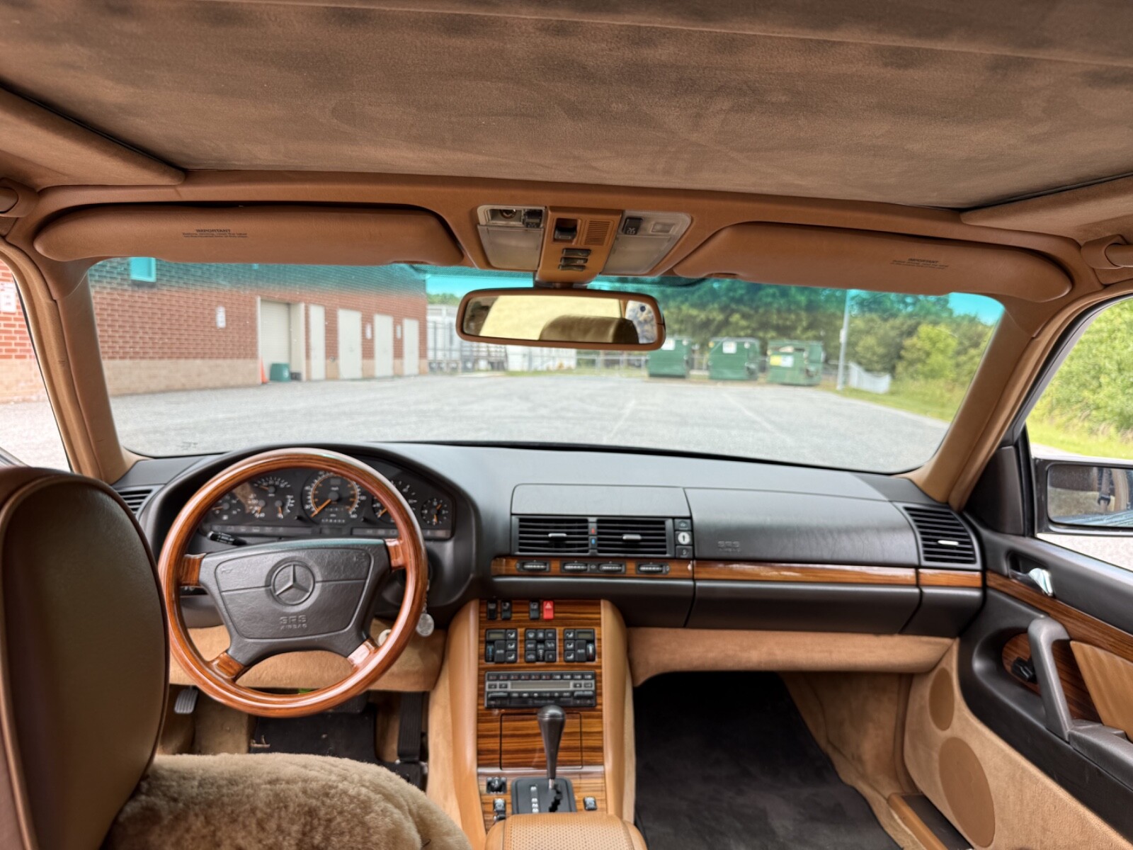 Mercedes-Benz-S-Class-1993-Sedan-11