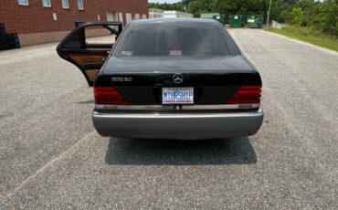 Mercedes-Benz-S-Class-1993-Sedan-15