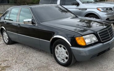 Mercedes-Benz-S-Class-1993-Sedan-17
