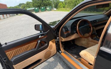 Mercedes-Benz-S-Class-1993-Sedan-3