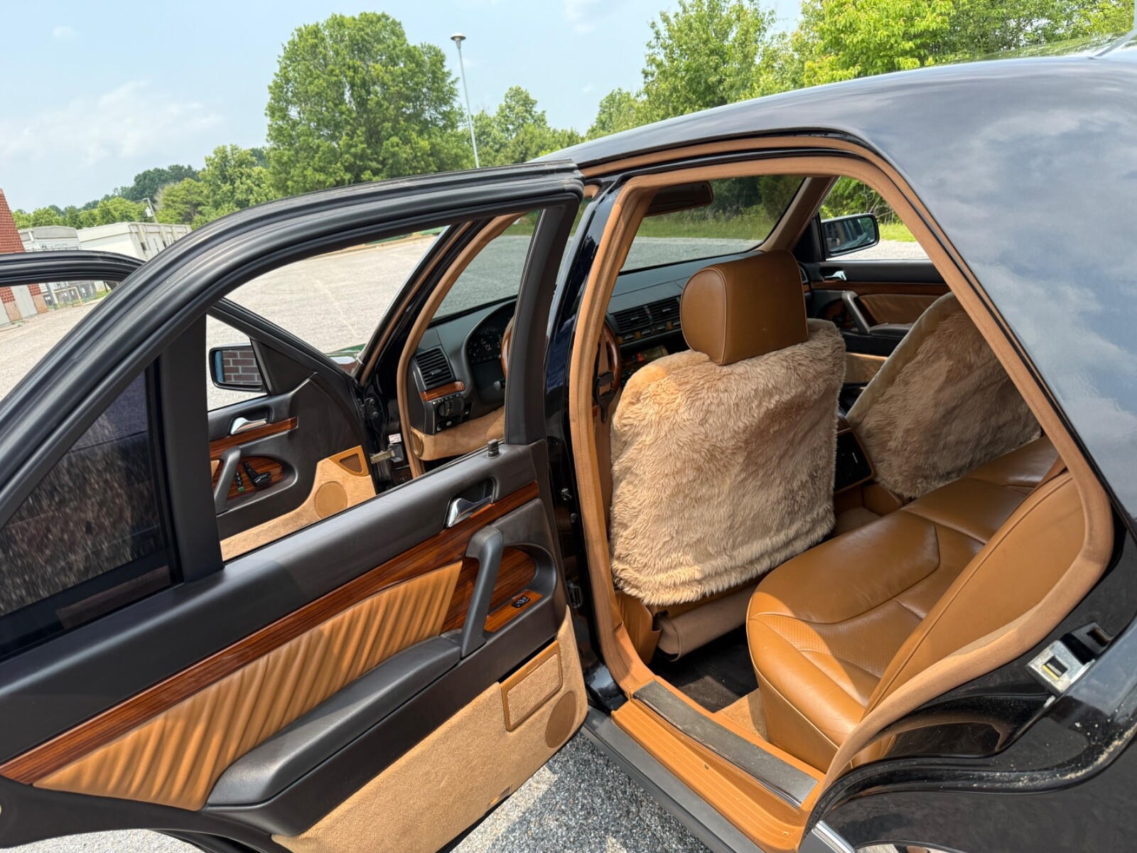 Mercedes-Benz-S-Class-1993-Sedan-4