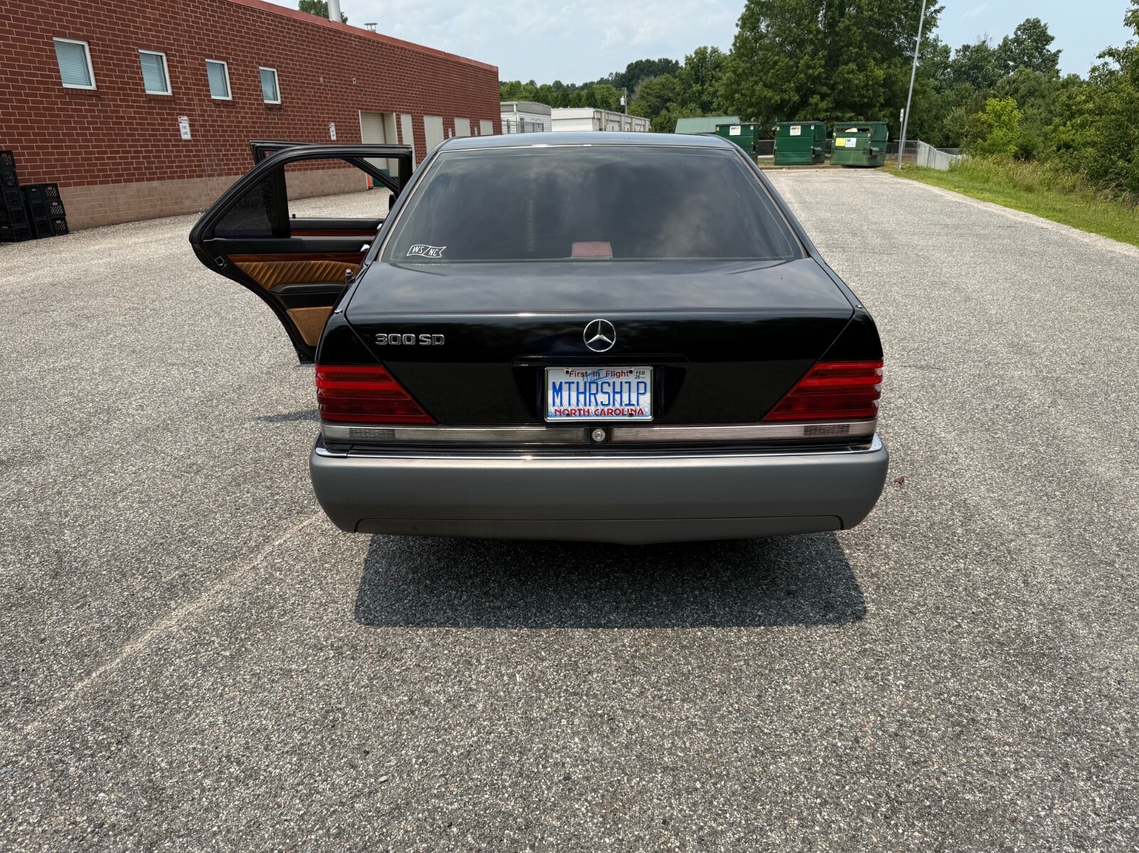 Mercedes-Benz-S-Class-1993-Sedan-7