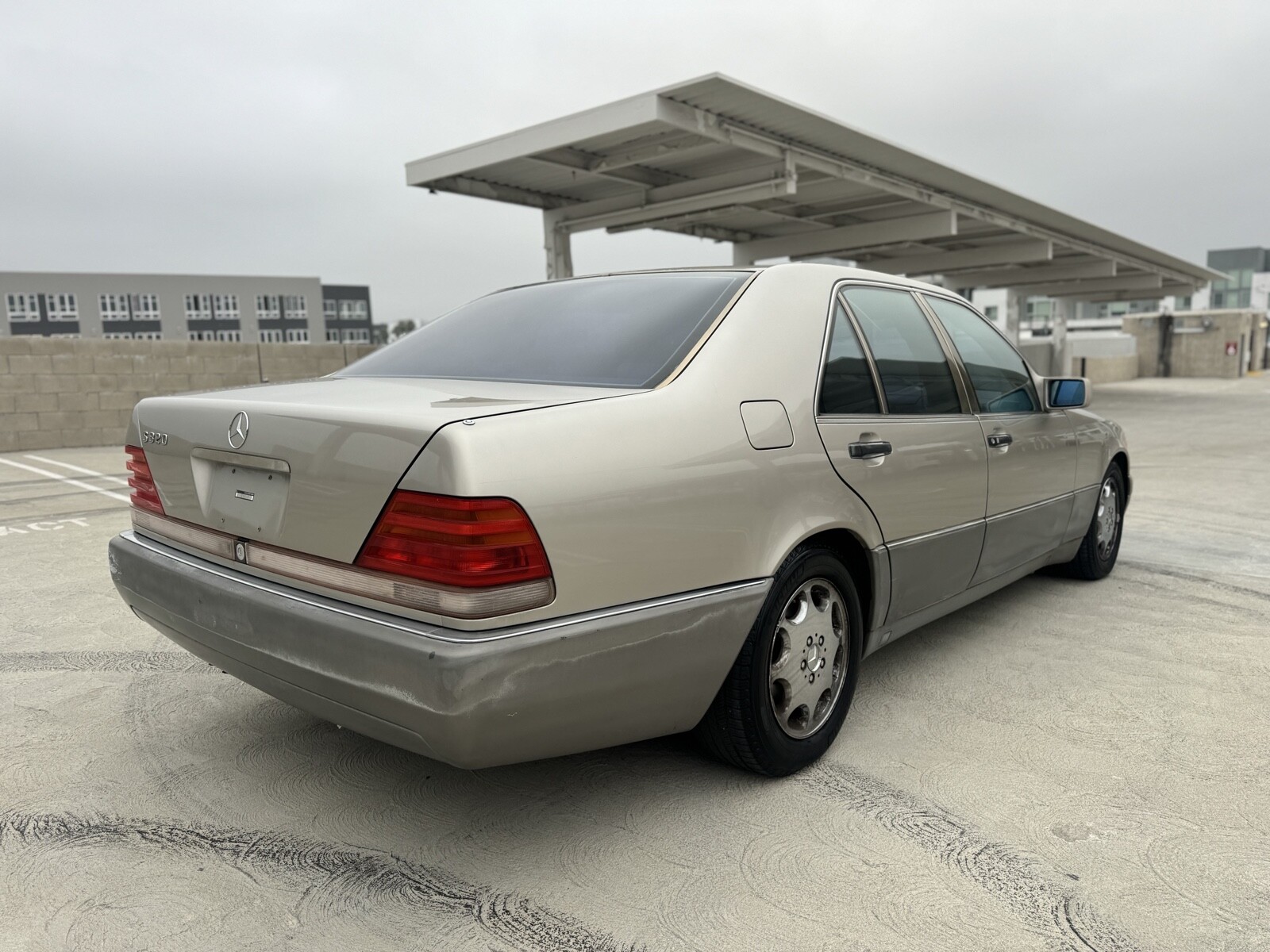 Mercedes-Benz-S-Class-1994-5