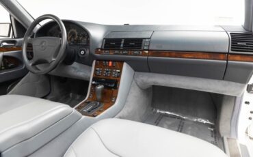 Mercedes-Benz-S-Class-1995-Sedan-1