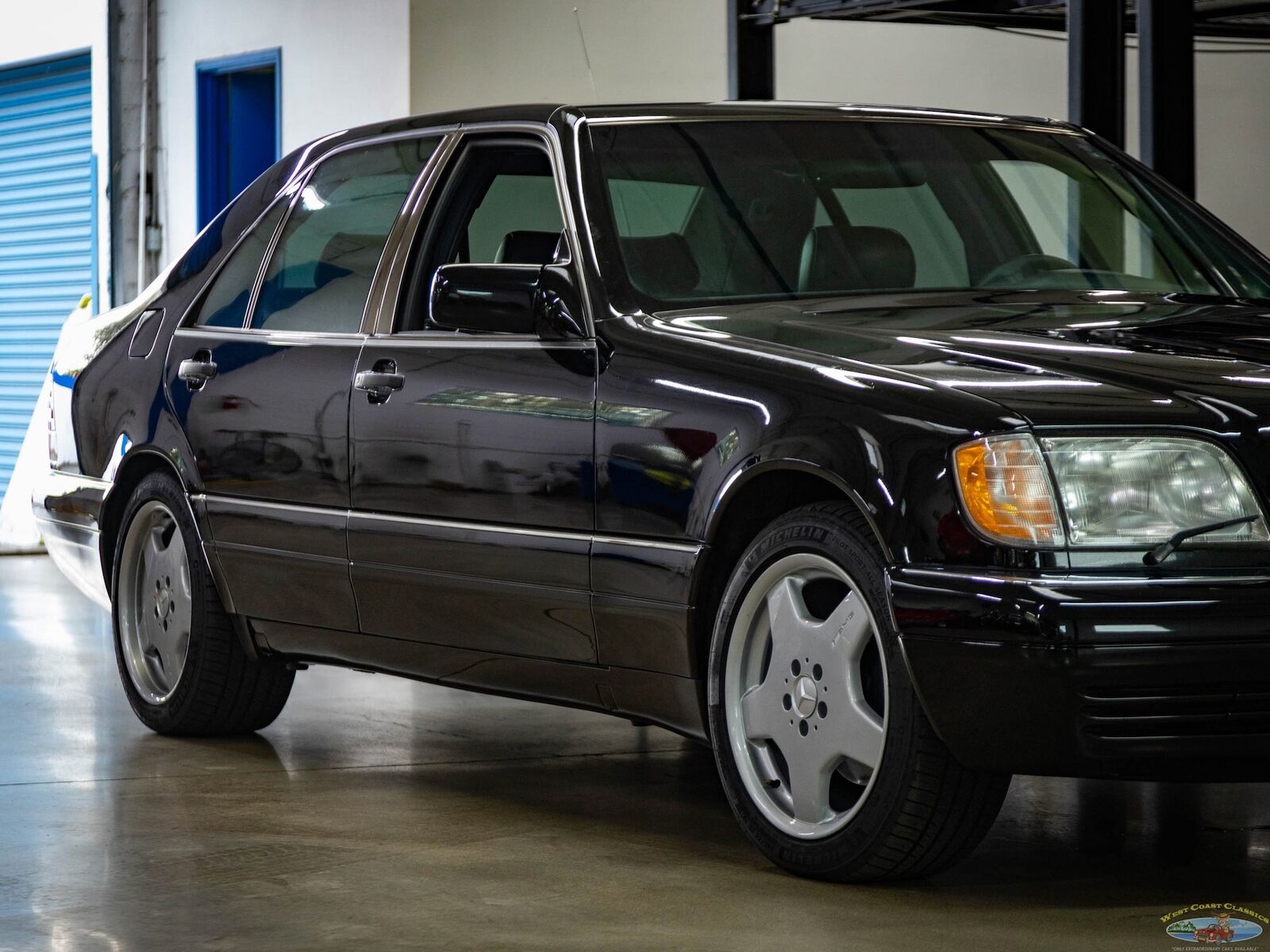 Mercedes-Benz-S-Class-1995-Sedan-10