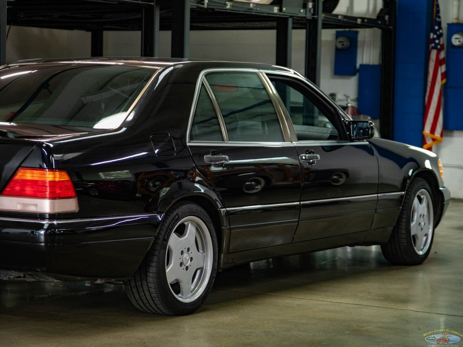 Mercedes-Benz-S-Class-1995-Sedan-22