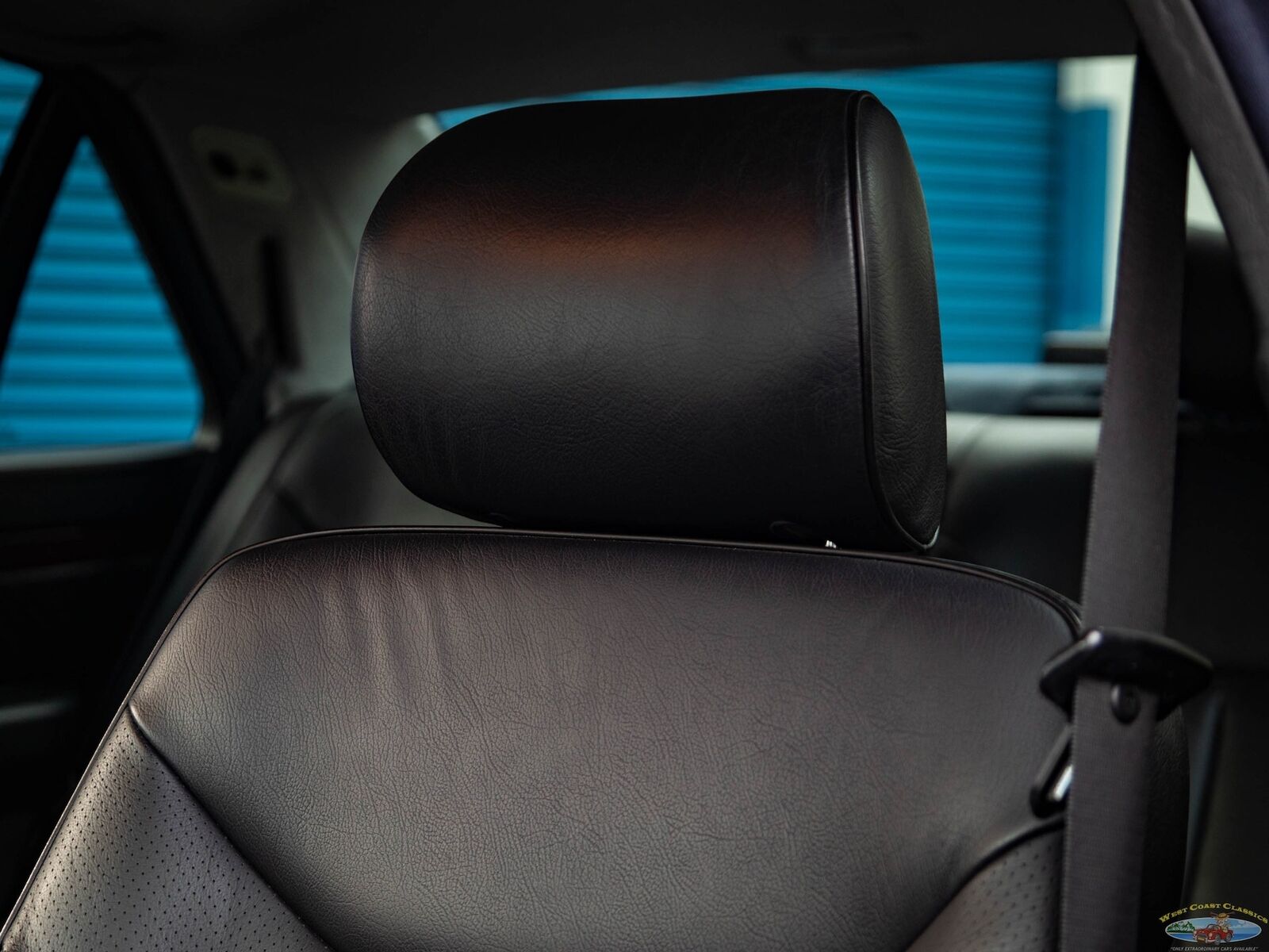 Mercedes-Benz-S-Class-1995-Sedan-25