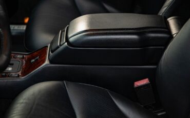Mercedes-Benz-S-Class-1995-Sedan-29