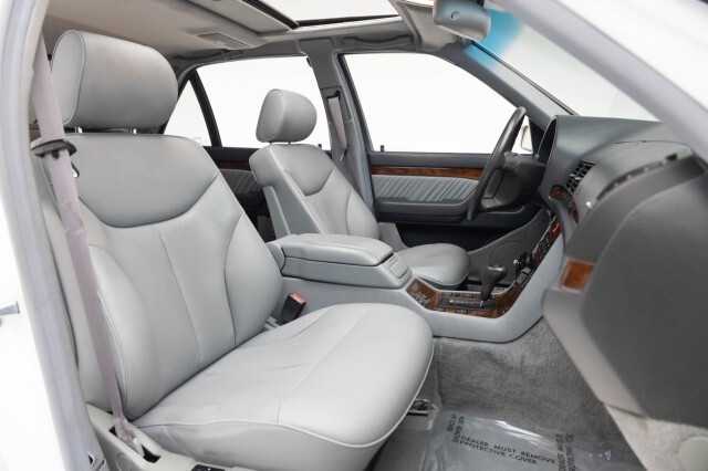 Mercedes-Benz-S-Class-1995-Sedan-3