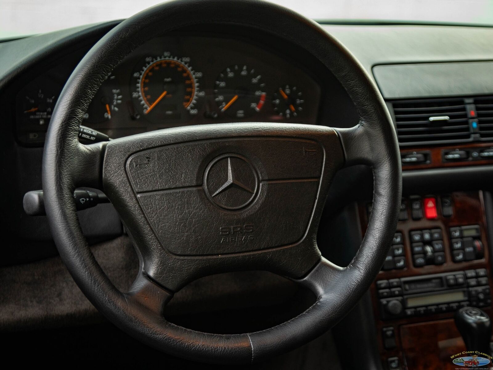 Mercedes-Benz-S-Class-1995-Sedan-31