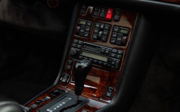 Mercedes-Benz-S-Class-1995-Sedan-36