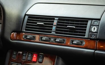 Mercedes-Benz-S-Class-1995-Sedan-37