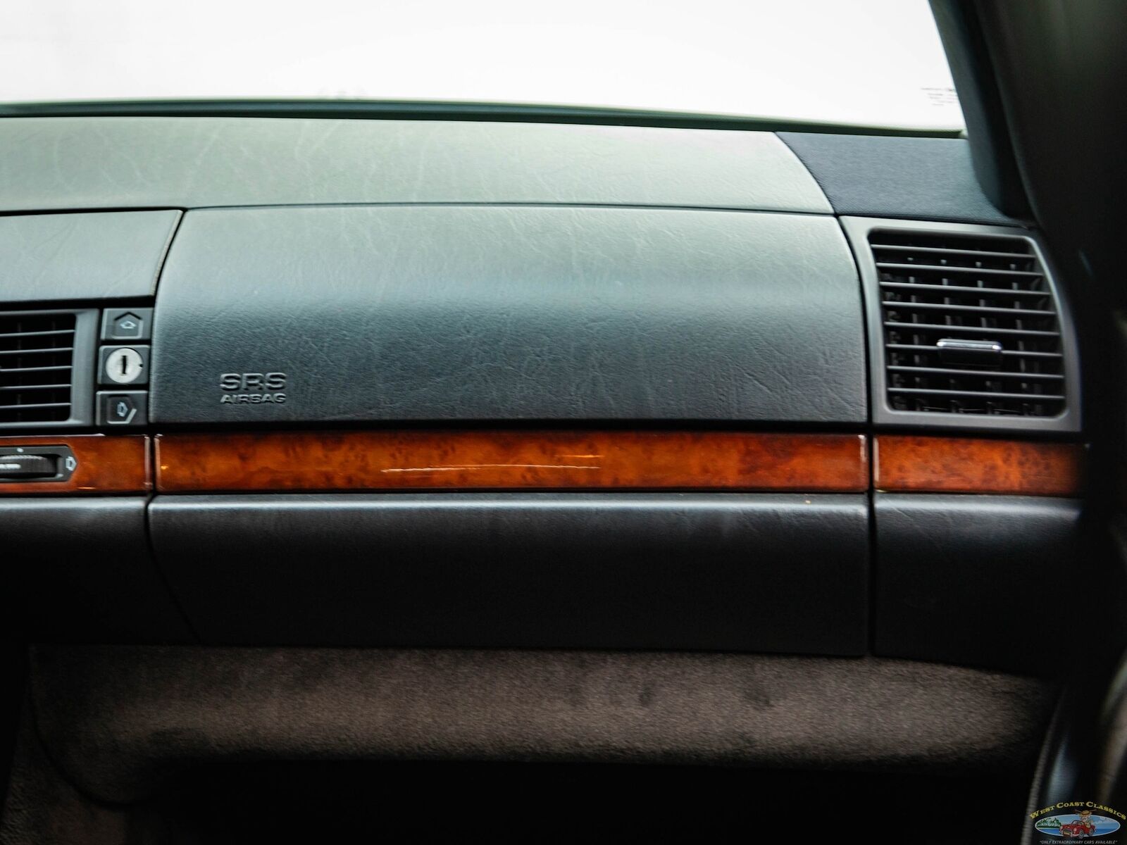 Mercedes-Benz-S-Class-1995-Sedan-38