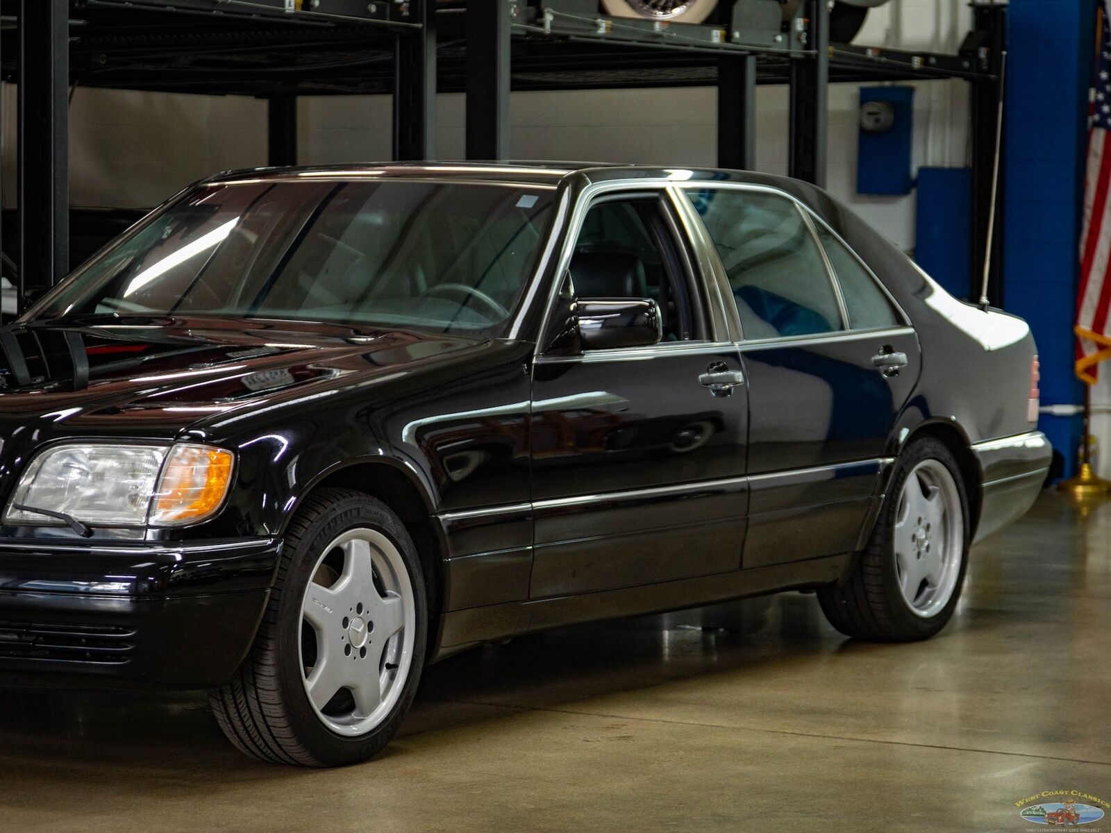 Mercedes-Benz-S-Class-1995-Sedan-8