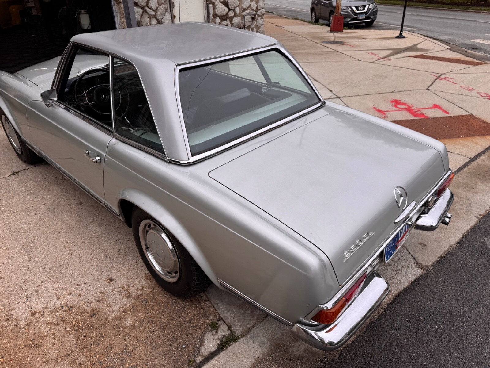 Mercedes-Benz-SL-Class-1966-Convertible-7