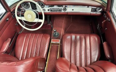Mercedes-Benz-SL-Class-1968-15