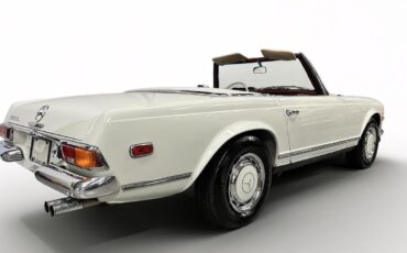 Mercedes-Benz-SL-Class-1968-3
