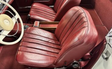 Mercedes-Benz-SL-Class-1968-30