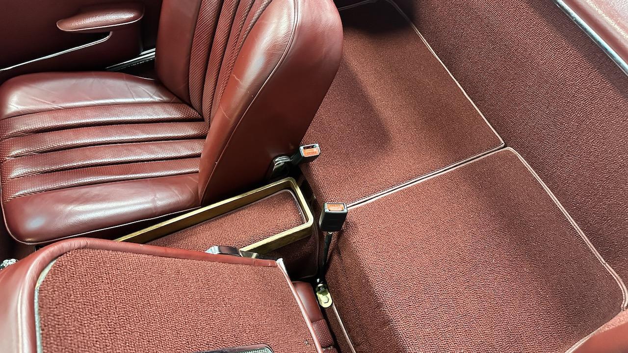 Mercedes-Benz-SL-Class-1968-31
